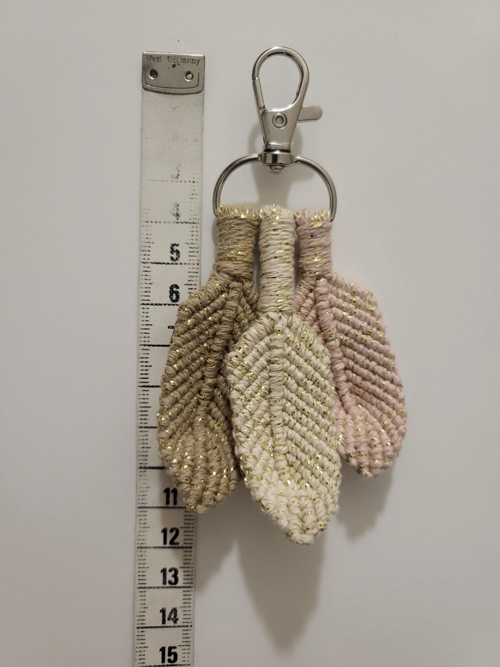 Macrame keychain – photo 3